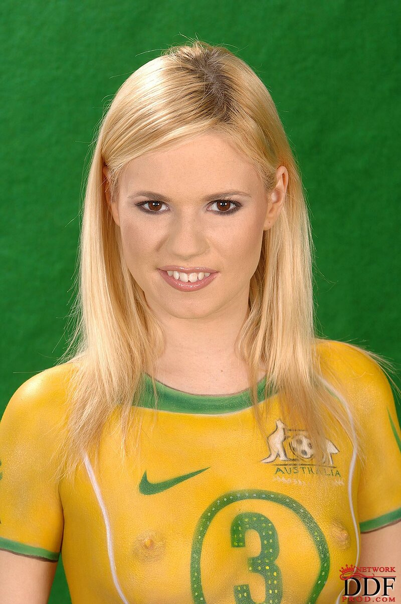 Микаэла, 25 лет, 0 размер груди